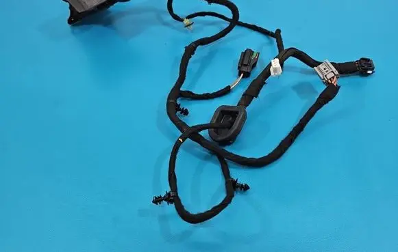 Jeep Cherokee Rear door wiring loom 68111043AD IMPRK1560806