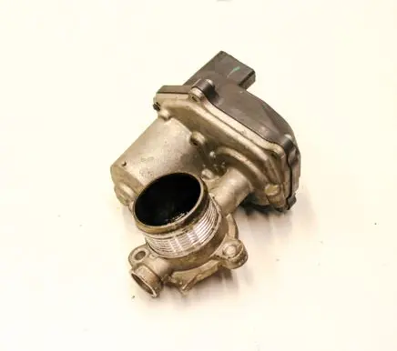 Volkswagen Golf VII EGR valve 04L131501M