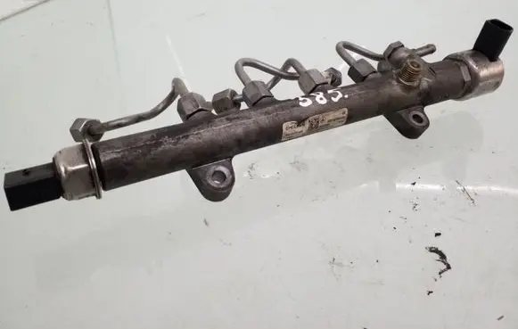 Mercedes-Benz E W212 Fuel main line pipe A6510700495 93072522A 9307Z521A