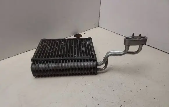Nissan X-Trail T30 Air conditioning (A/C) radiator (interior) 