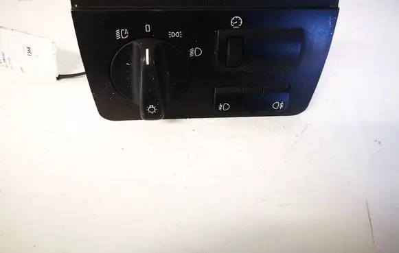 BMW X5 E53 Light switch 6909775 037045061