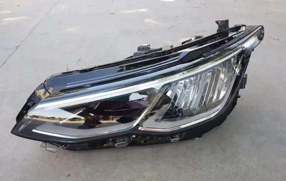 Volkswagen Golf VIII Headlight/headlamp 5H1941005