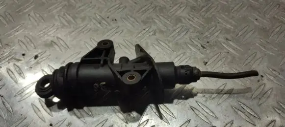 Ford Mondeo MK II Clutch master cylinder 94bb7a543ab 94bb-7a543-ab