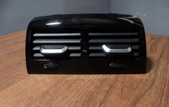 BMW 5 G30 G31 Dash center air vent grill 9330687