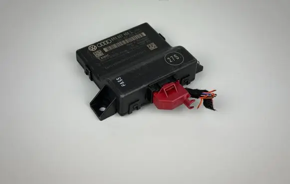 Audi A4 S4 B8 8K Gateway control module 8R0907468L 8R0907468A 28407458083000