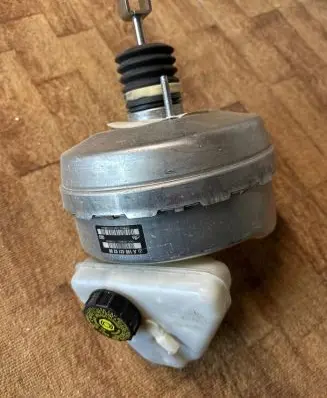 Mercedes-Benz AMG GT R190 C190 Brake booster A1904310200 31722800346