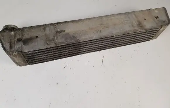 BMW 5 E60 E61 Intercooler radiator 7787446