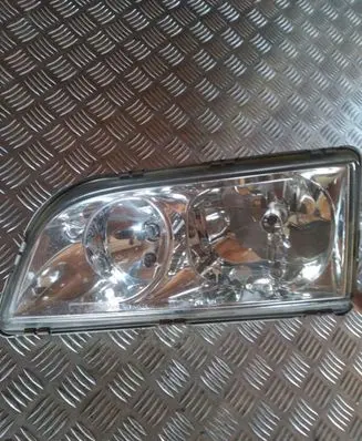 Volvo S40, V40 Headlight/headlamp
