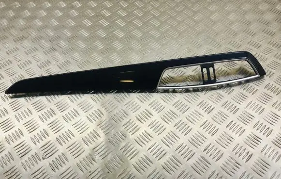 Mercedes-Benz C W204 Dashboard glove box trim A2046801471