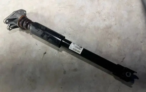 BMW X1 F48 F49 Rear shock absorber/damper 6882851