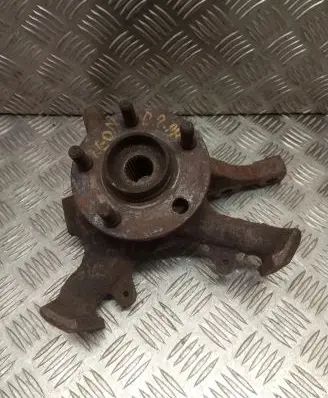 Chrysler Neon I Front wheel hub