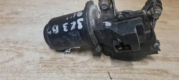 Mazda 323 F Wiper motor