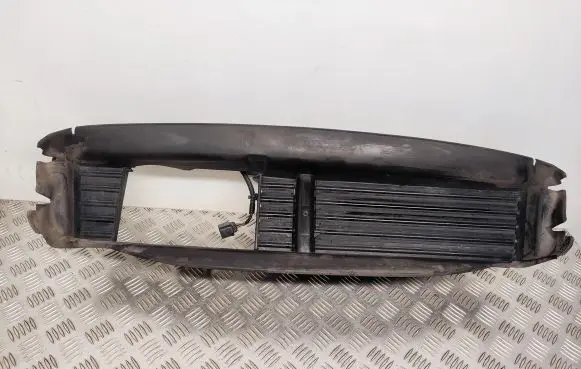 Volvo V60 Intercooler air guide/duct channel 31353218
