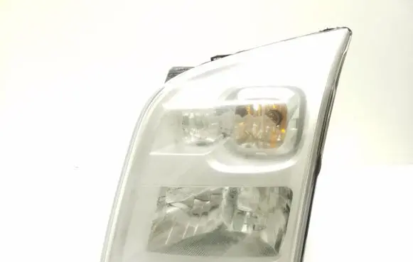 Ford Transit Headlight/headlamp 6C1113W030DC