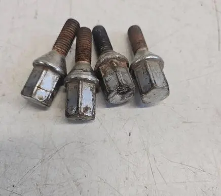 Volvo S70 V70 V70 XC Nuts/bolts 