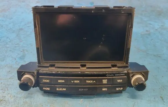 Hyundai Tucson TL USB control unit 96560D32104X