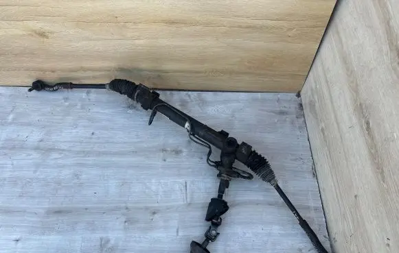 Toyota Avensis Verso Steering rack