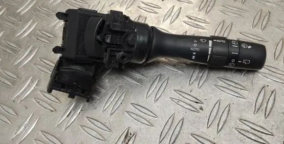 Toyota Yaris Wiper control stalk 17F9360D190 L45