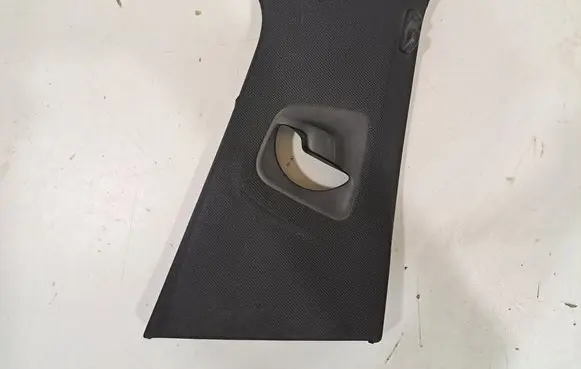 BMW 5 G30 G31 (B) pillar trim (top) 7384528
