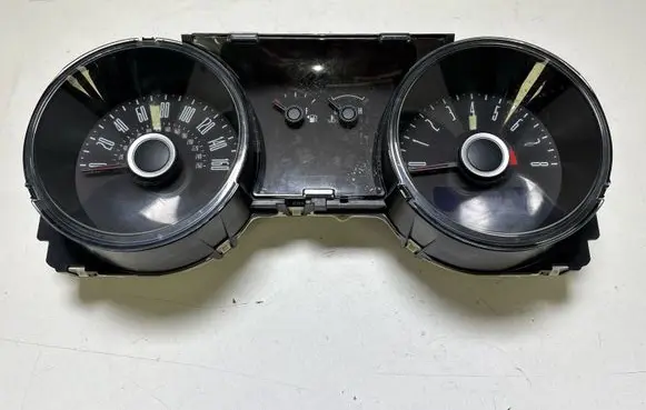 Ford Mustang V Speedometer (instrument cluster) A12684921