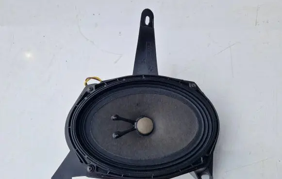 BMW 3 E46 Parcel shelf speaker 8376309
