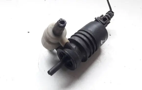 Opel Astra G Windscreen/windshield washer pump
