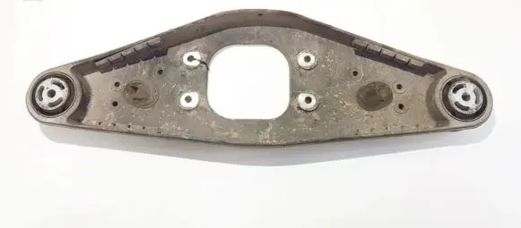 Mercedes-Benz CLS C219 Engine mounting bracket a2303521806