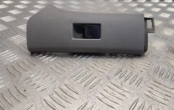Toyota Yaris Electric window control switch 742310D090