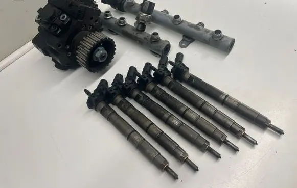 Audi A6 S6 C6 4F Fuel injection system set 059130755S