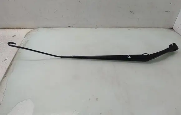 Opel Insignia A Front wiper blade arm 