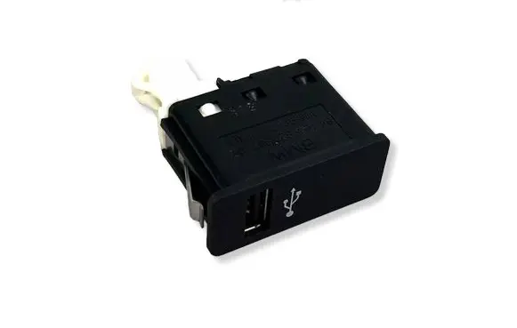 Mini Cooper Countryman F60 USB socket connector 6820397
