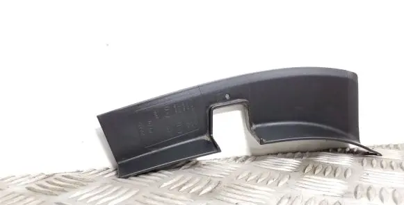 Skoda Octavia Mk3 (5E) Rear/tail light trim molding 5E9945311