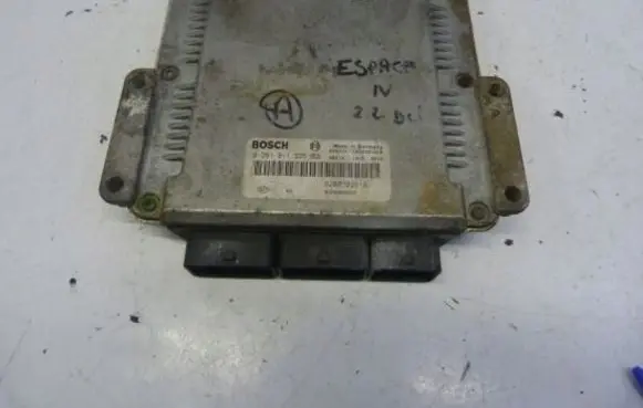 Renault Espace IV Engine control unit/module 0281011325