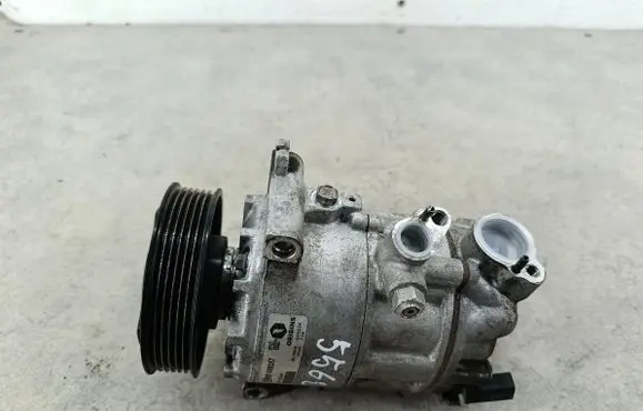 Seat Altea Air conditioning (A/C) compressor (pump) 699357