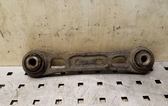 Volvo XC60 Rear control arm