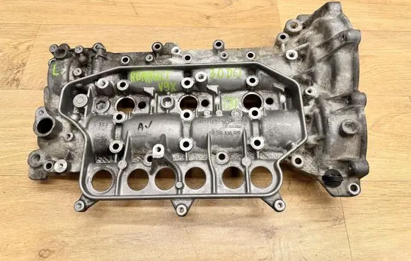 Renault Laguna III Rocker cam cover 8200816528