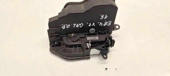 BMW X1 E84 Rear door lock 7229460