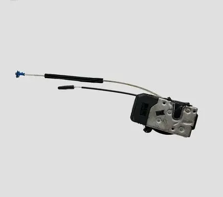 Opel Astra G Front door lock 24444018