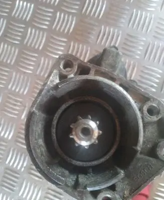 Volkswagen Golf III Starter motor 0001113013 085911023B