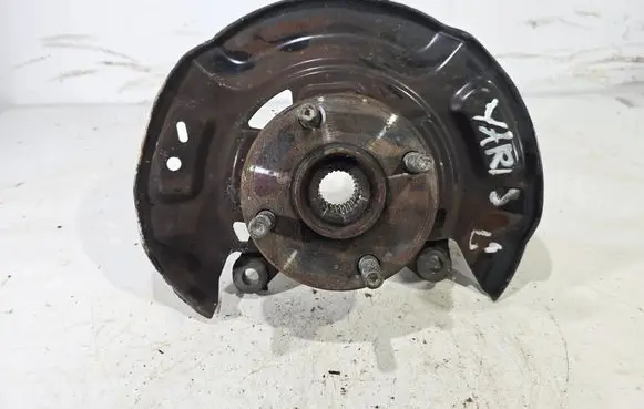 Toyota Yaris Front wheel hub 500809