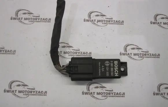 Opel Antara Glow plug pre-heat relay 0281003041