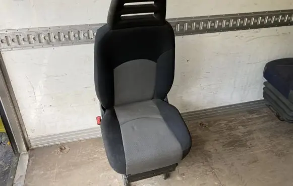Iveco Daily 4th gen Front driver seat 84100021890 5801260995