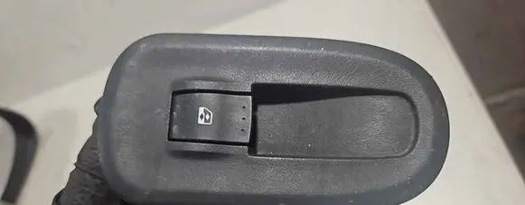 Renault Master III Electric window control switch 8200548968 1007478
