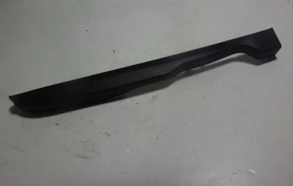 BMW 3 E46 Front passenger seat rail trim 8099172