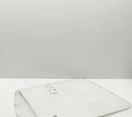Mercedes-Benz Sprinter W906 Front door window glass four-door A9067250010