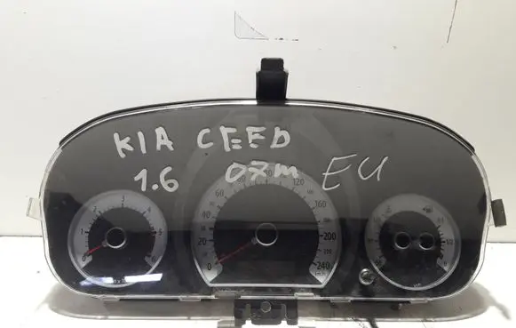 KIA Ceed Speedometer (instrument cluster) 940031H090