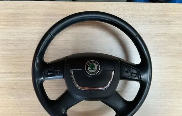 Skoda Superb B6 (3T) Steering wheel