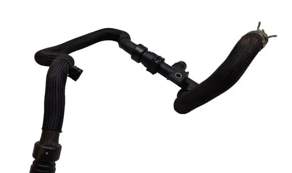 Engine coolant pipe/hose