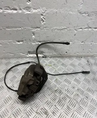BMW X6 F16 Rear brake caliper 6776790