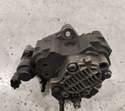 Renault Espace III Fuel injection high pressure pump 0445010033